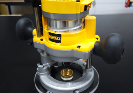 7in Round Base Plate - DeWalt DW618 Router Plunge Base (DW6182)